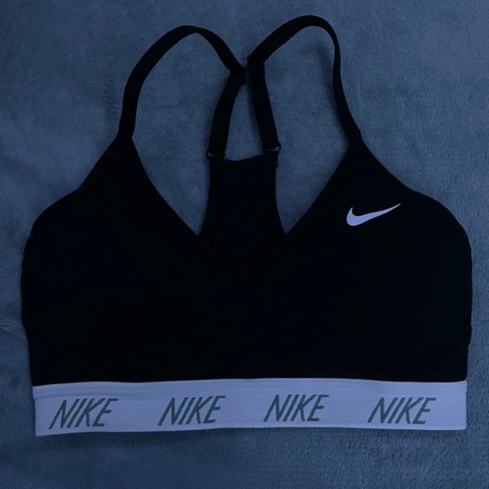 nike sports bra